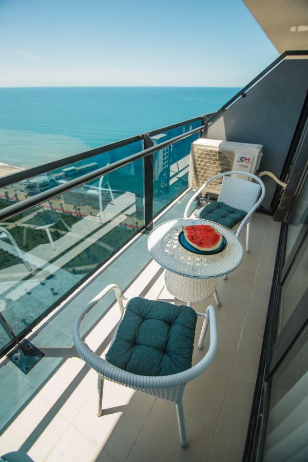 Orange Sky Apartments Beach Tower 바투미 외부 사진