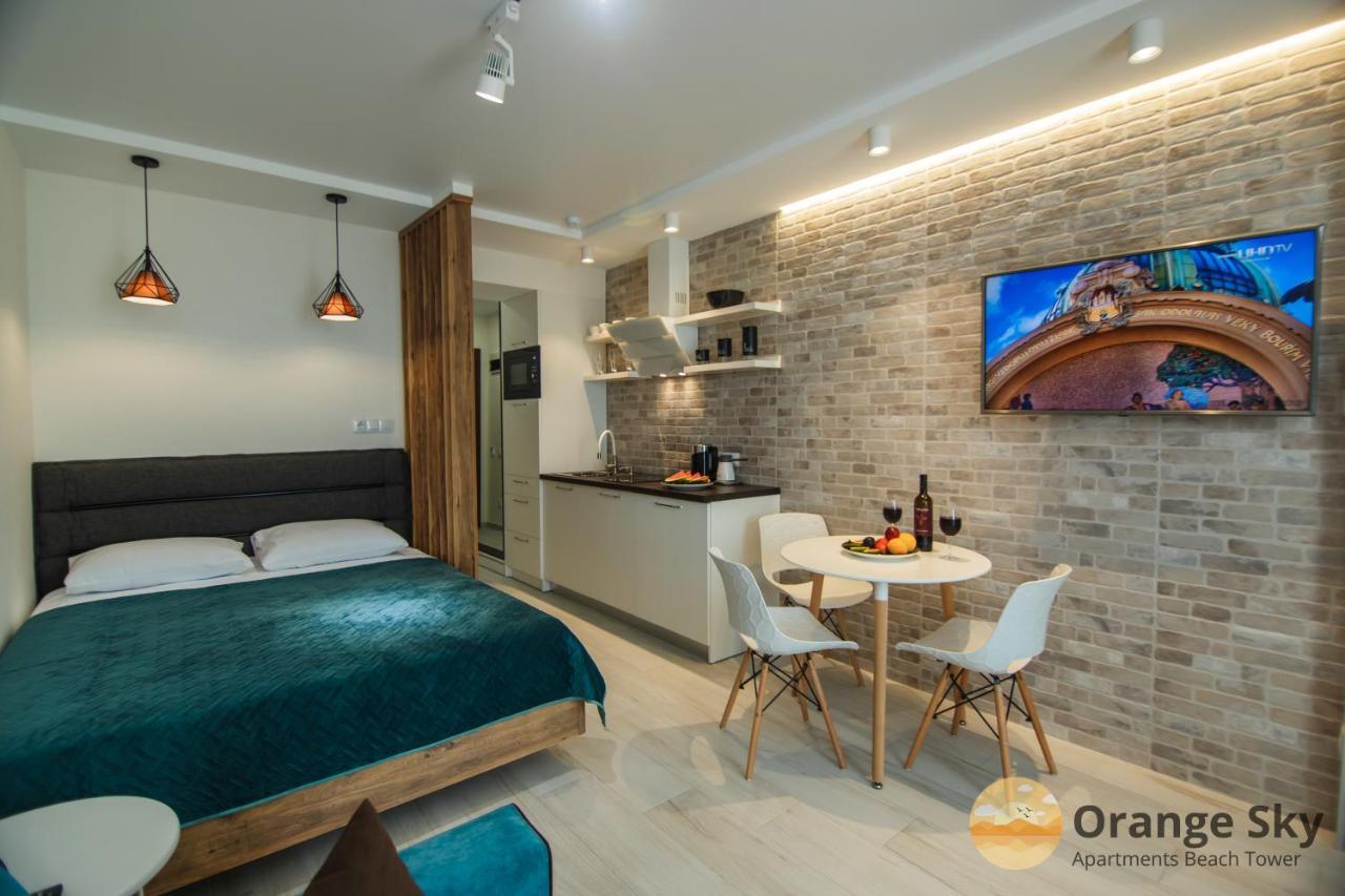 Orange Sky Apartments Beach Tower 바투미 외부 사진
